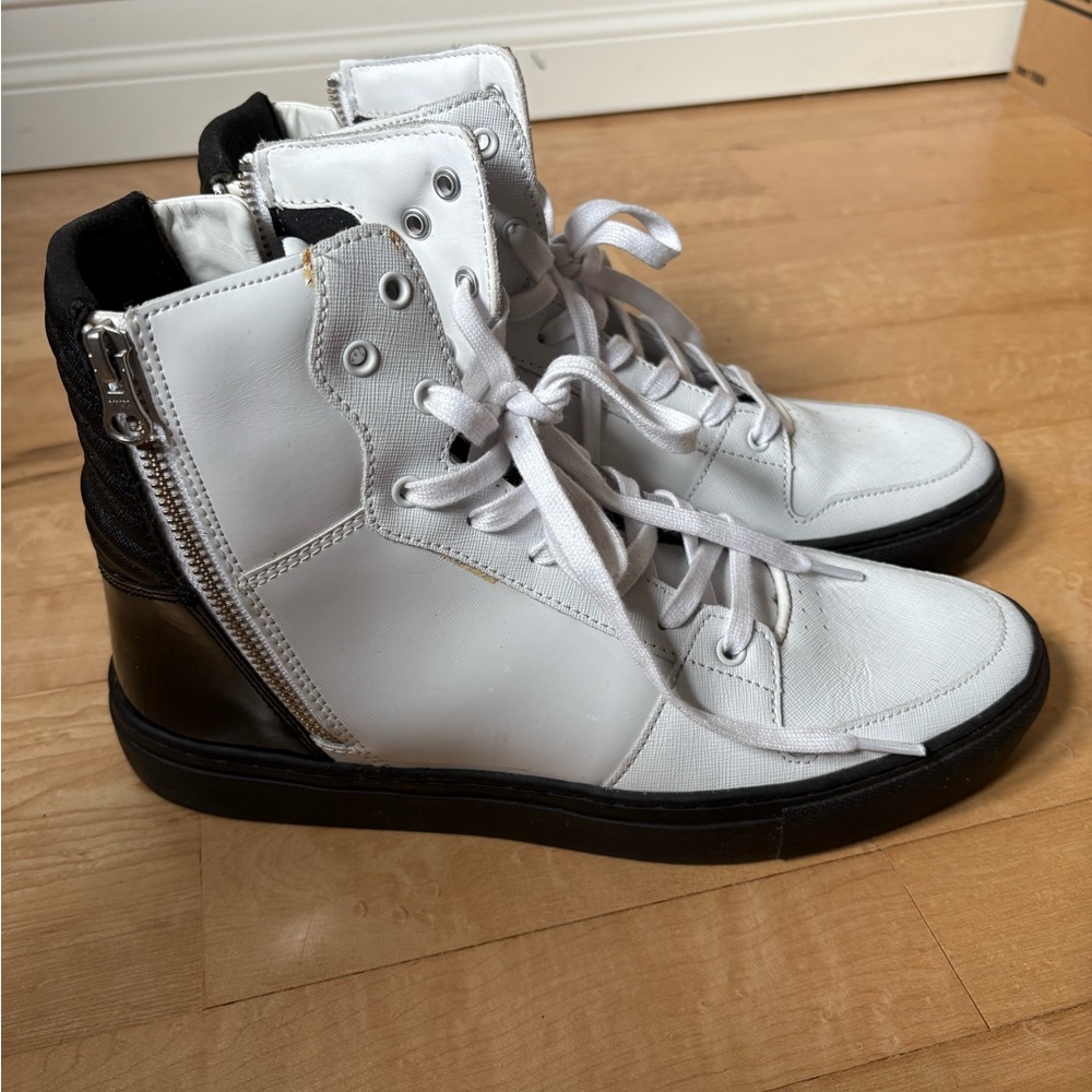 Creative Recreation Mens Adonis White and Black Zippered High-Tops, Size 9